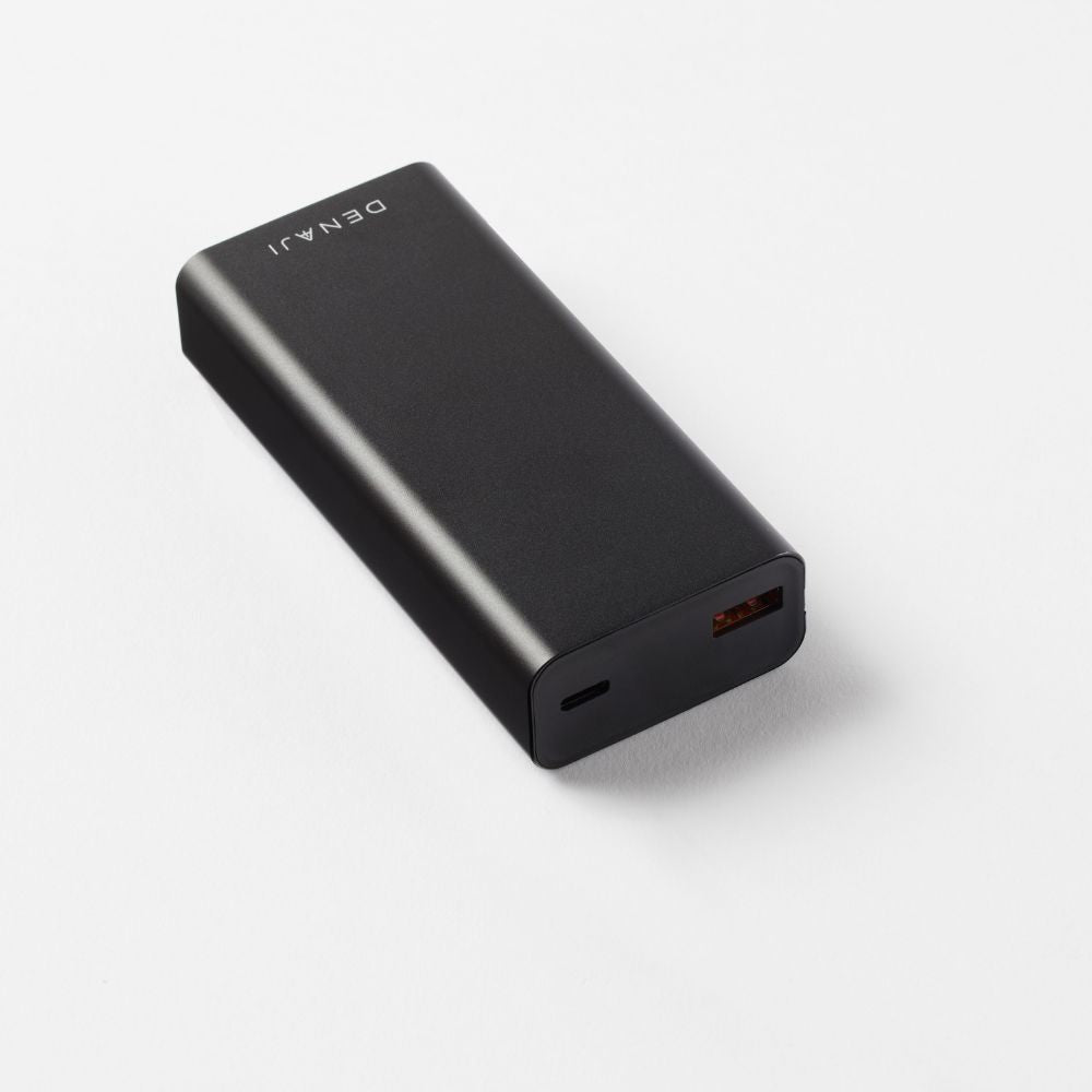 DENAJI POWER BANK / PORTABLE BATTERY CHARGER (SIDE)